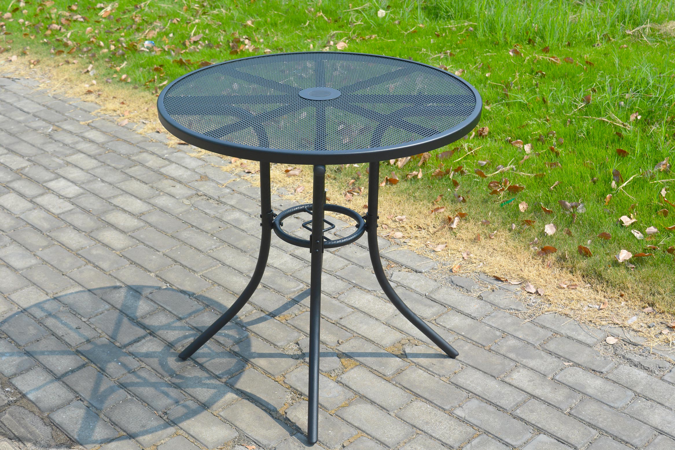 30” Round Table 29”H