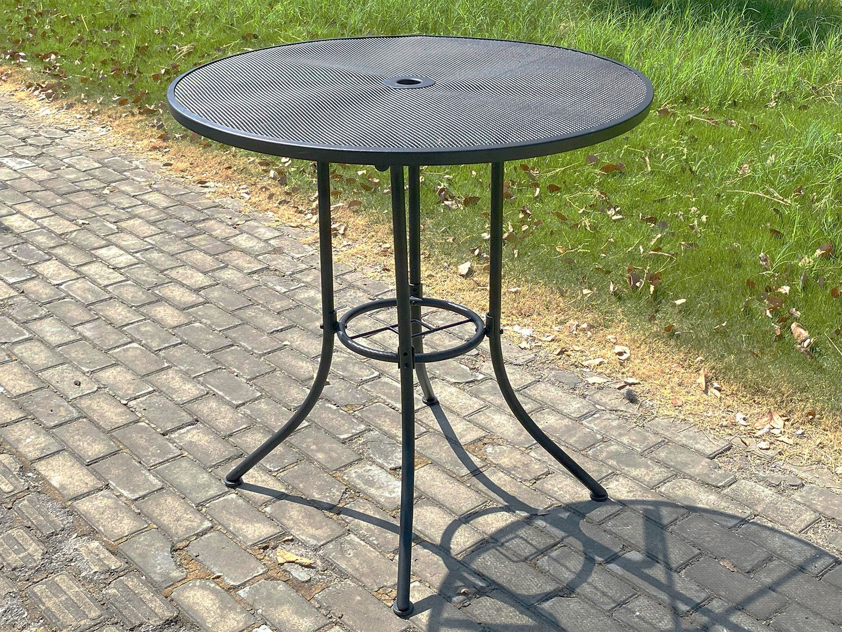 36” Round Table 36”H